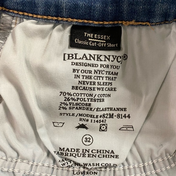 Blank NYC Sharlene Distressed Denim Shorts 14 NWT - Picture 5 of 7